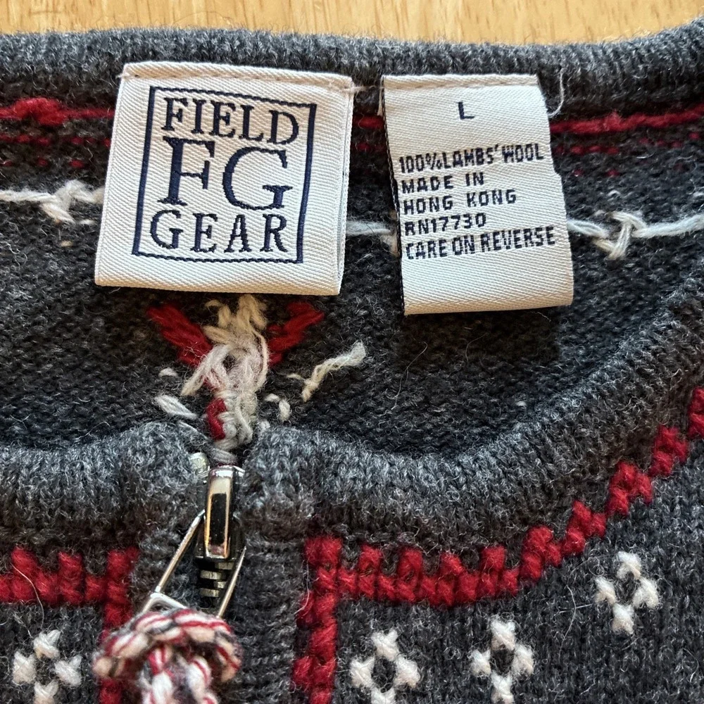 Field Gear  100% Lambs Wool Snowflake Sweater Size Large Women's